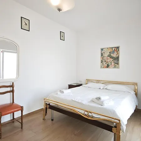 Domus Arianna Апартаменты *