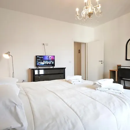 Domus Arianna Апартаменты *