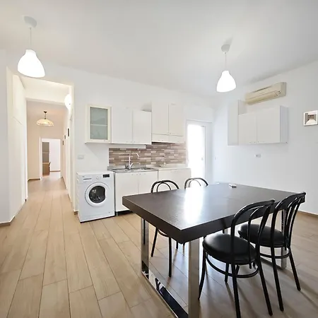 Apartamento Domus Arianna *