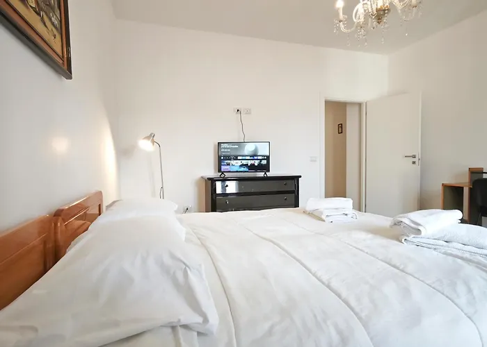 Domus Arianna Бари